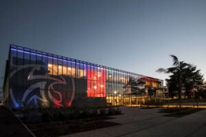 Bâtiment nuit La Maison du Handball
