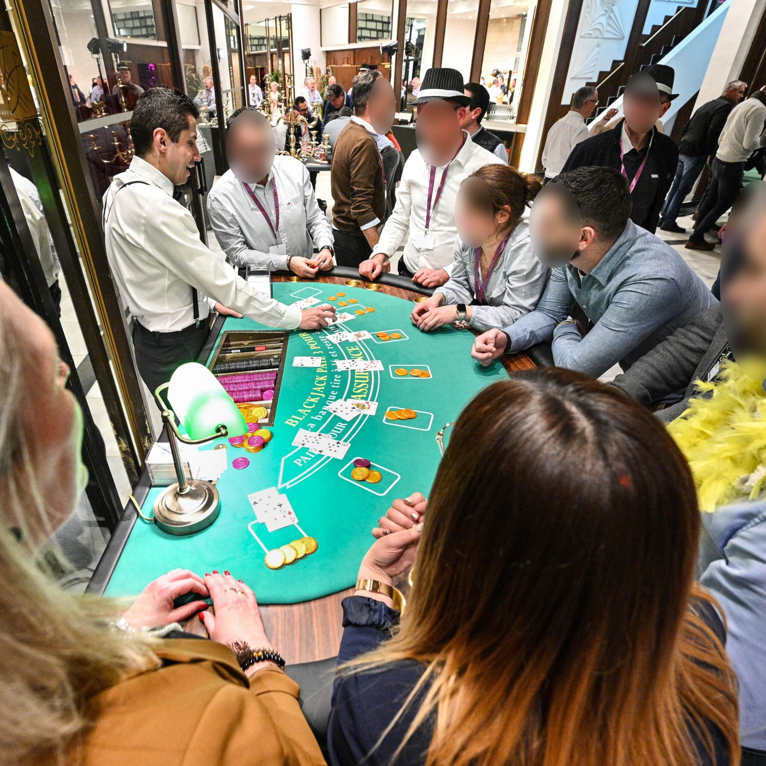 animateur avec participants team building casino gourmand