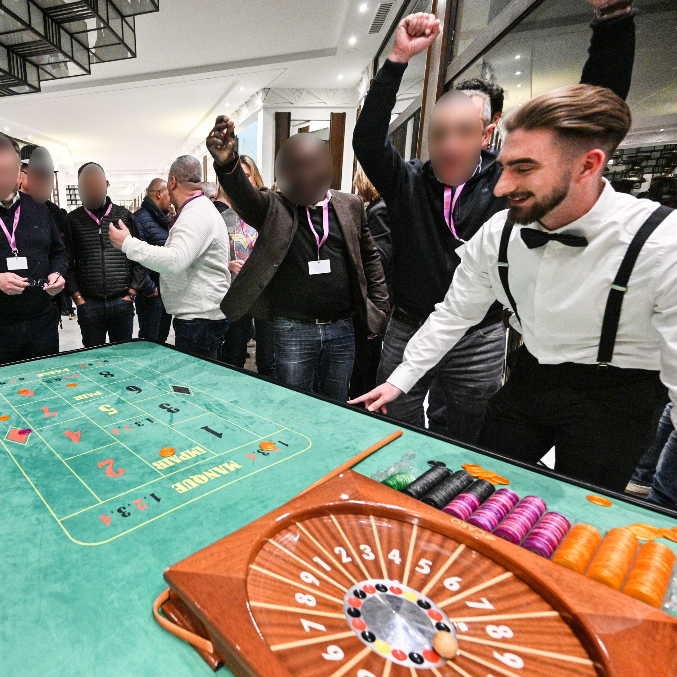 animateur avec participants team building casino gourmand