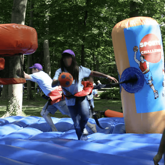 team building d'entreprise jeux gonflables